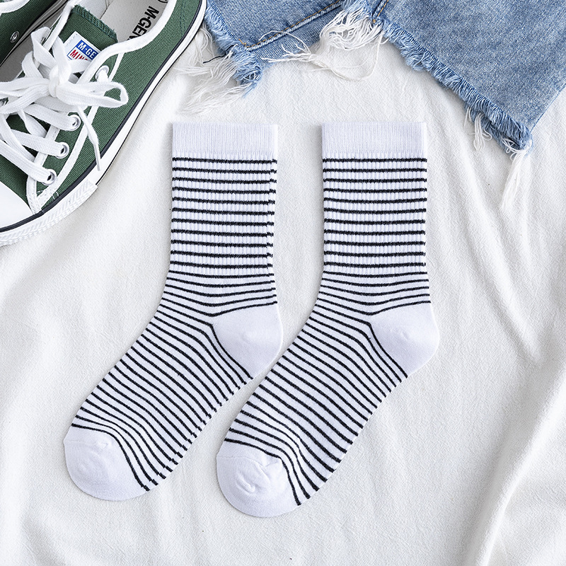 Ms Socks Spring And Summer Color Socks Candy Pinstripe Wild Wind Tube Socks